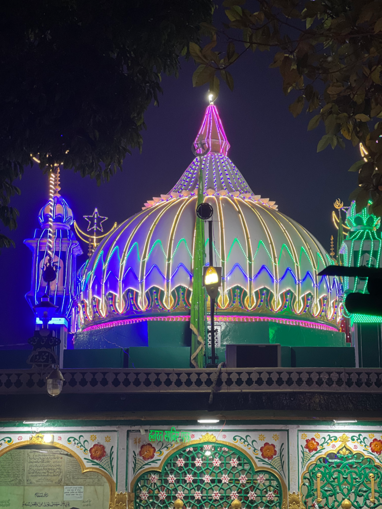 dome of dargah sabir pak kaliyari (1)