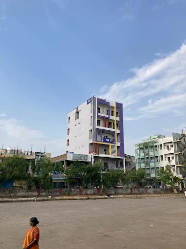 SR MULTI SPECIALITY HOSPITAL