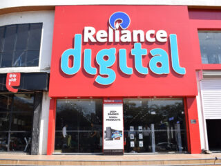 Reliance-Digital-1