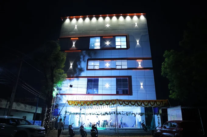 SP GRANDEUR BANQUET HALL(A/C) & LUXURY ROOMS