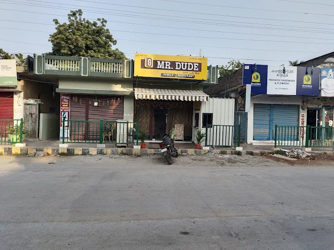 MR DUDE A/C FAMILY RESTAURANT